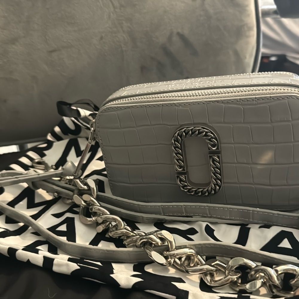 Marc Jacobs Snapshot- willing to trade